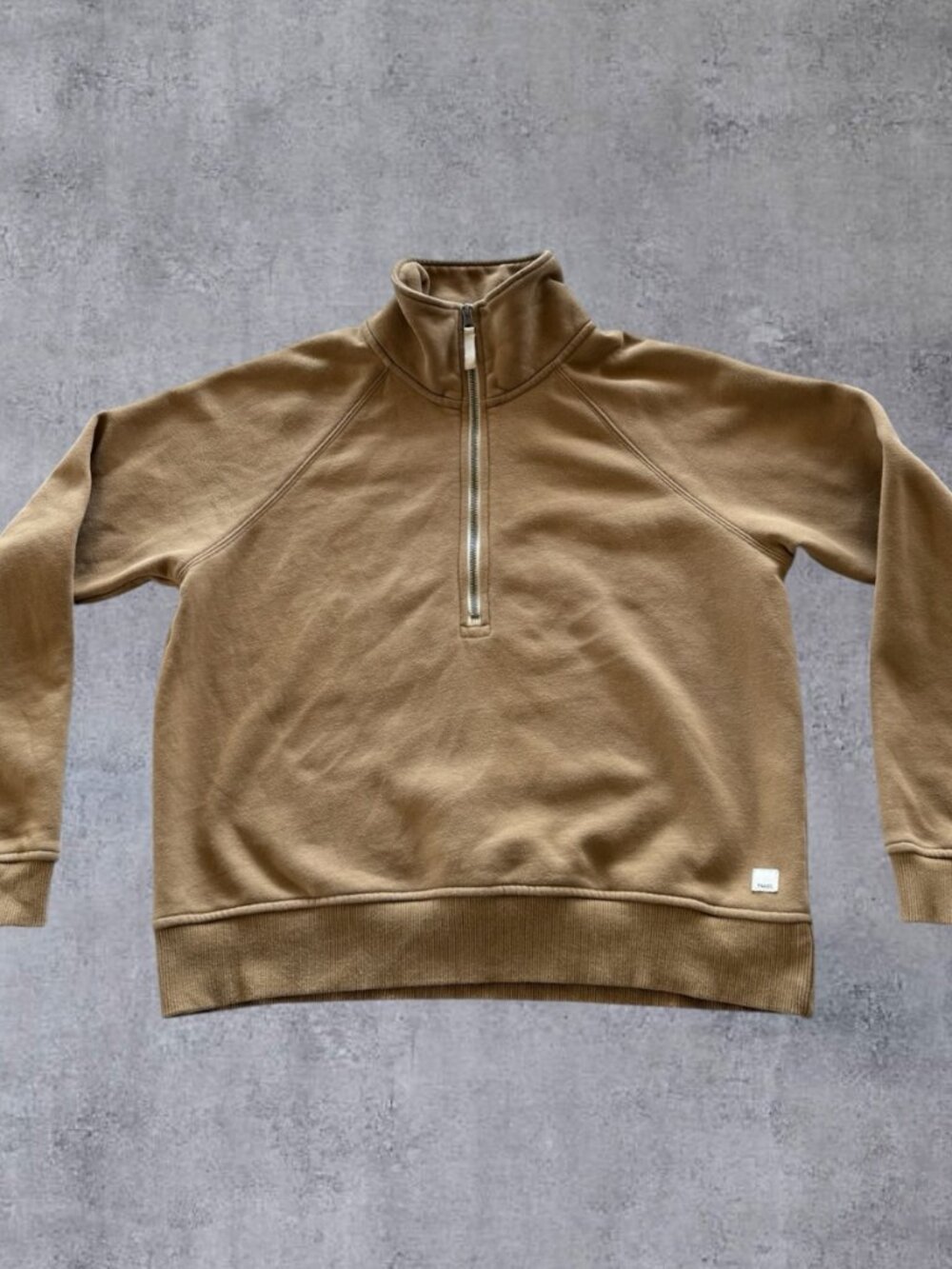 Vuori Womens Restore Half Zip Sweatshirt Camel Tan Cropped Fleece Pullover Sz L